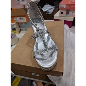 Naturalizer Womens Serena Strappy Wedge Sandal Silver Metallic 11 M